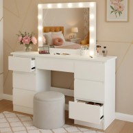 Tualetinis staliukas Duffy - PirkPatogiai.lt